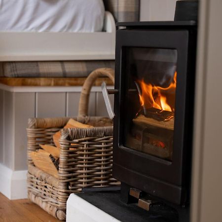 Driftwood & Hot Tub Villa Fort William Buitenkant foto