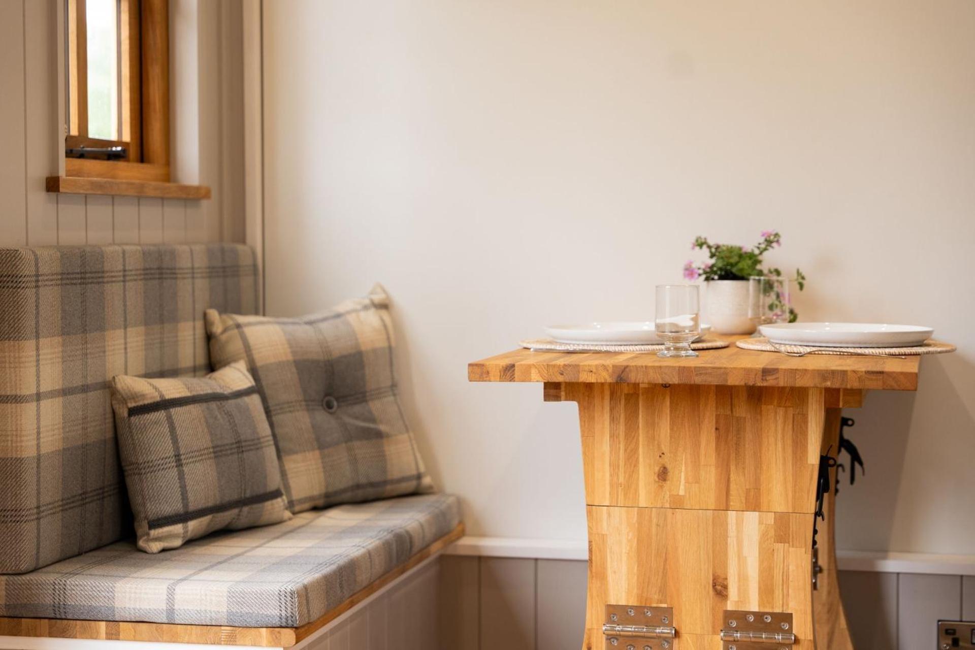 Driftwood & Hot Tub Villa Fort William Buitenkant foto