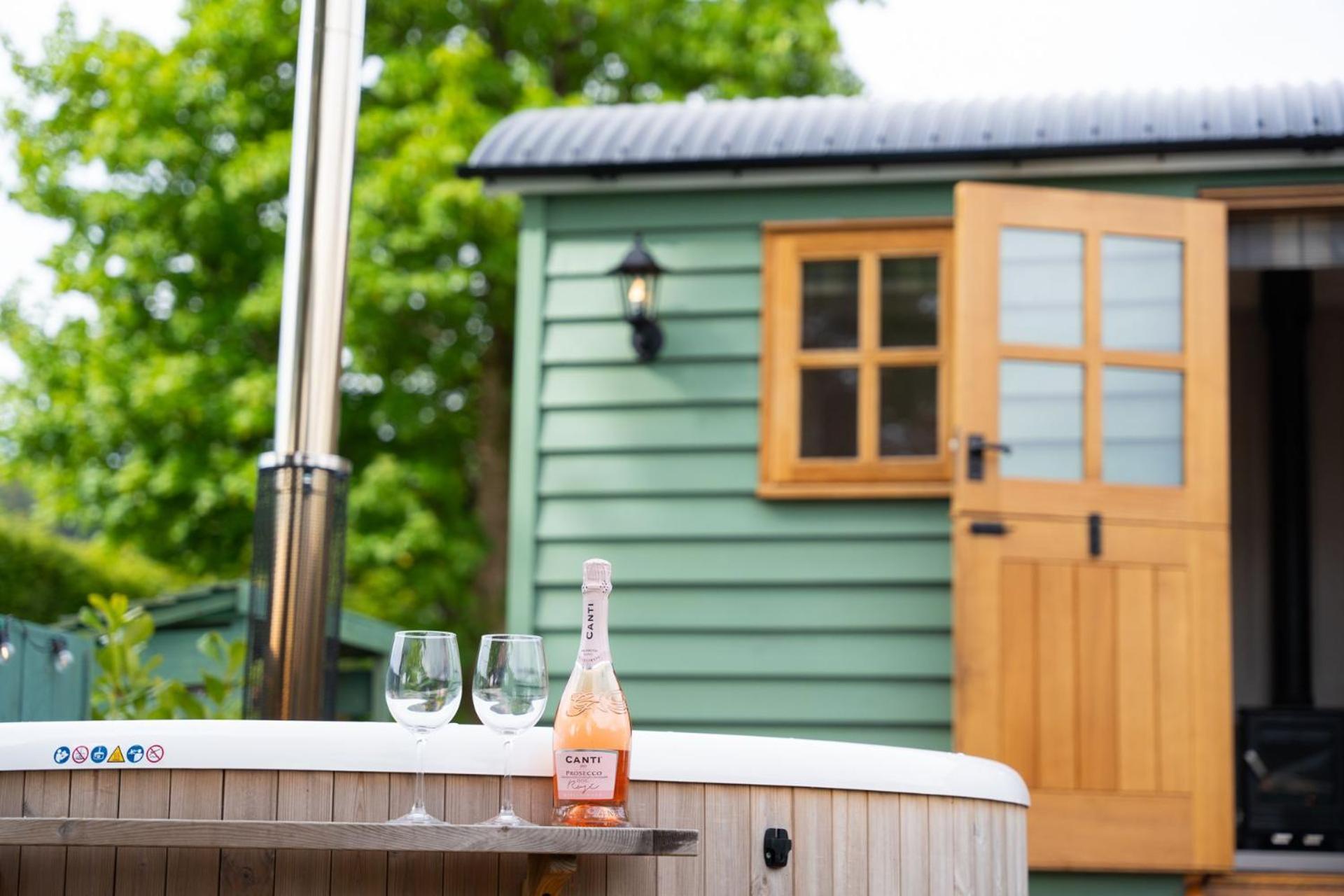 Driftwood & Hot Tub Villa Fort William Buitenkant foto