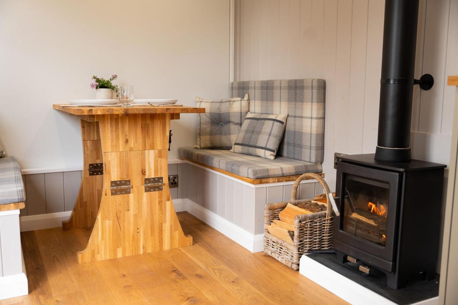 Driftwood & Hot Tub Villa Fort William Buitenkant foto